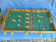 ANCIEN BABY FOOT EN BOIS PLIABLE