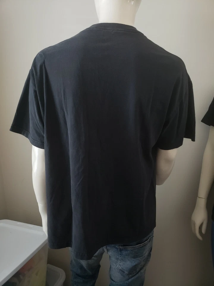 Hombre XXL Hart & Huntington Tattoo Co. Balancín gráfico negro Carey Hart Clothing Foto 2 de 4