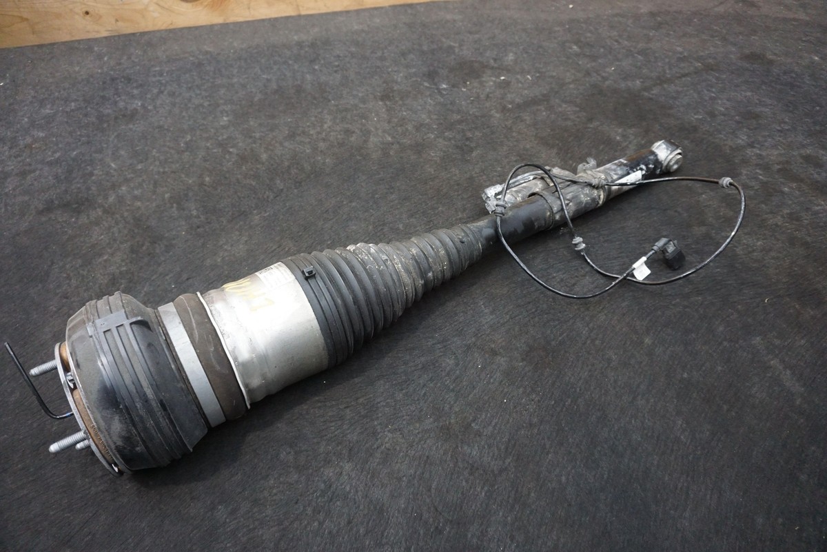 Rear Left Air Suspension Strut Assembly A2233207502 Mercedes S580