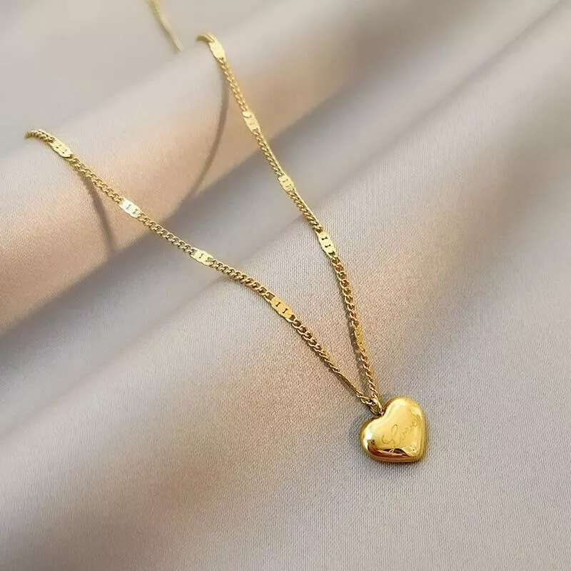 Fashion Woman 18k Gold Plated Stainless Steel Heart Charm Love Chain  Necklace