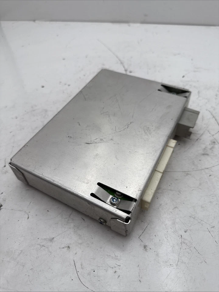 15170946 suspension control module 2002 GMC Yukon or Escalade Foto 4 de 4