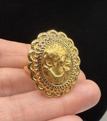 14k Yellow Gold BIG Oval Cameo Size 7 Ring Milor Italy RESIN 6.7 Gr
