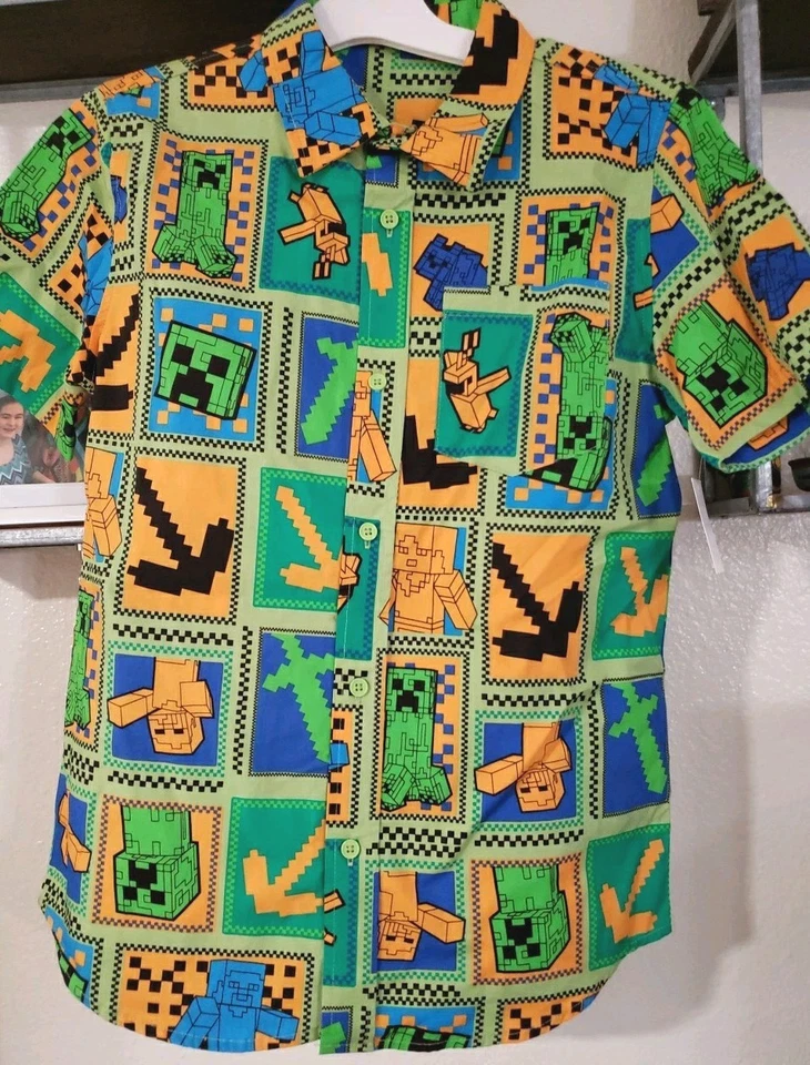 Camisa con botones de manga corta estampado integral Minecraft grande para niños nueva Foto 2 de 4