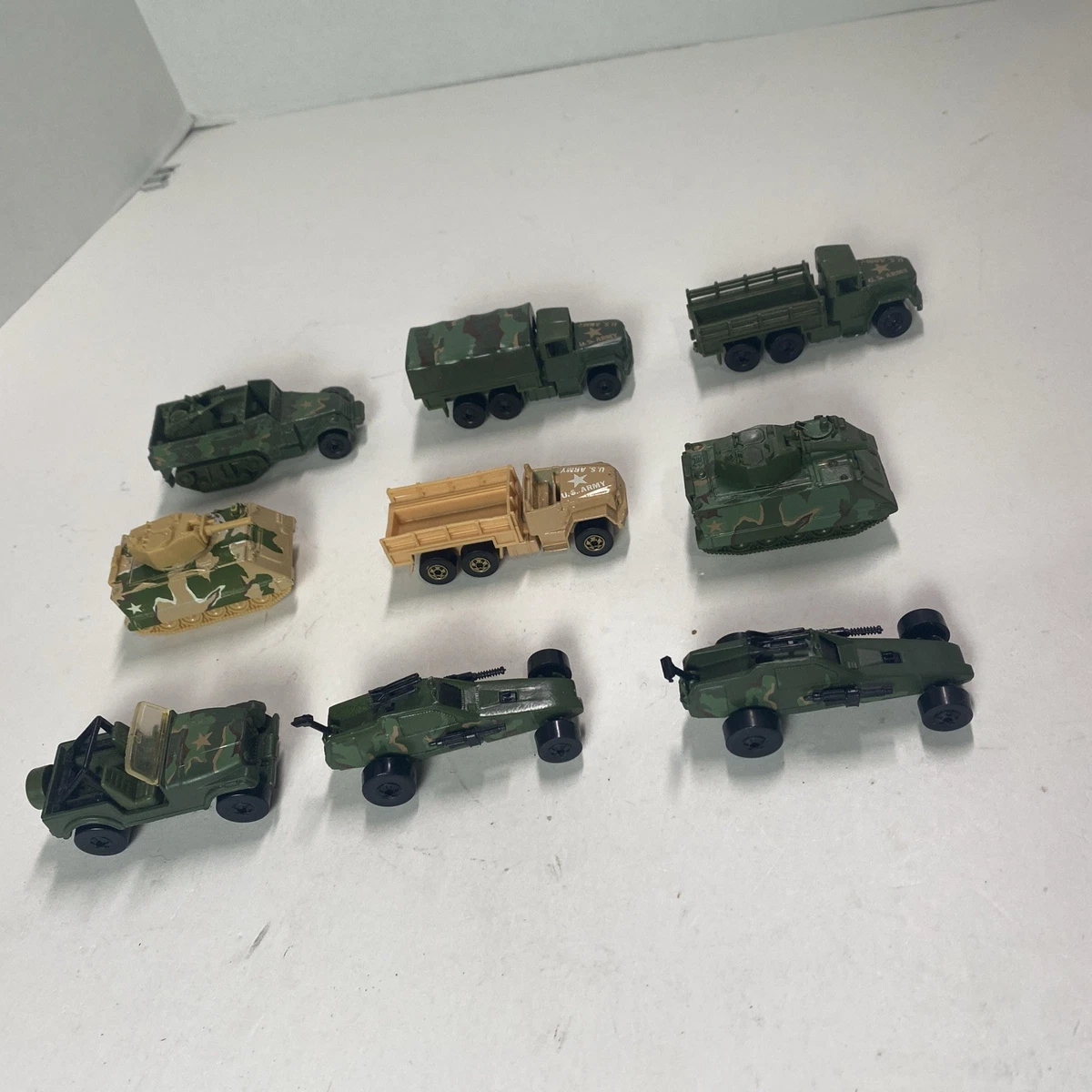 Hot Wheels Military Vintage Manufacture Diecast Cars, Trucks