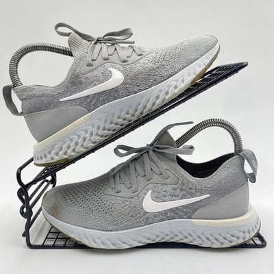 Nike Epic React Flyknit grau weiß Turnschuhe Größe UK 4 Damen Laufen 943311-002