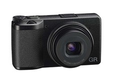 CLEARANCE RICOH GR IIIx Compact Camera 24.2 megapixel APS-C CMOS