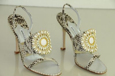 Sandales Manolo Blahnik Rondany En Python - Talons Hauts, Taille 35.5, Gris Ivoire, Neuf Avec Boîte