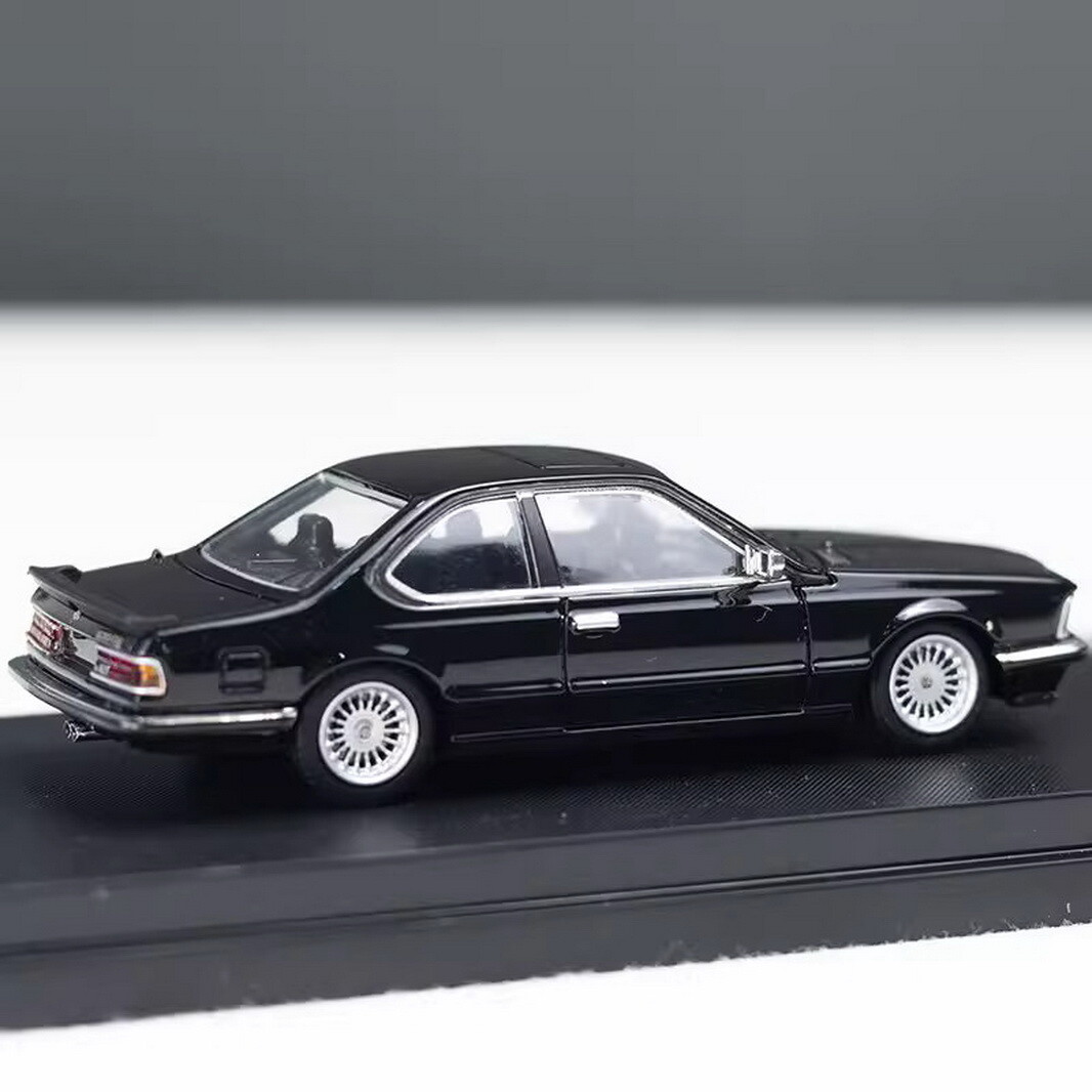 Street Weapon 1/64 Scale E24 6 Series 635 CSI Black Diecast Car