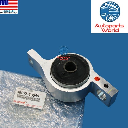 GENUINE LEXUS GS460 IS350 GS RIGHT FRONT LOWER CONTROL ARM BUSHING