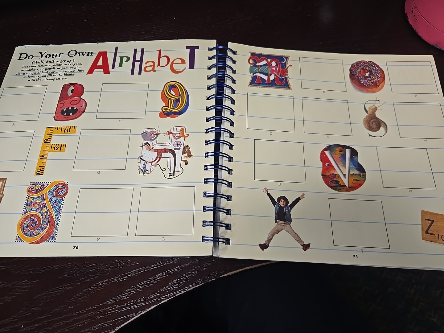 A Book of Artrageous Projects Interactive Kids Activity Art Paint Sticker KLUTZ