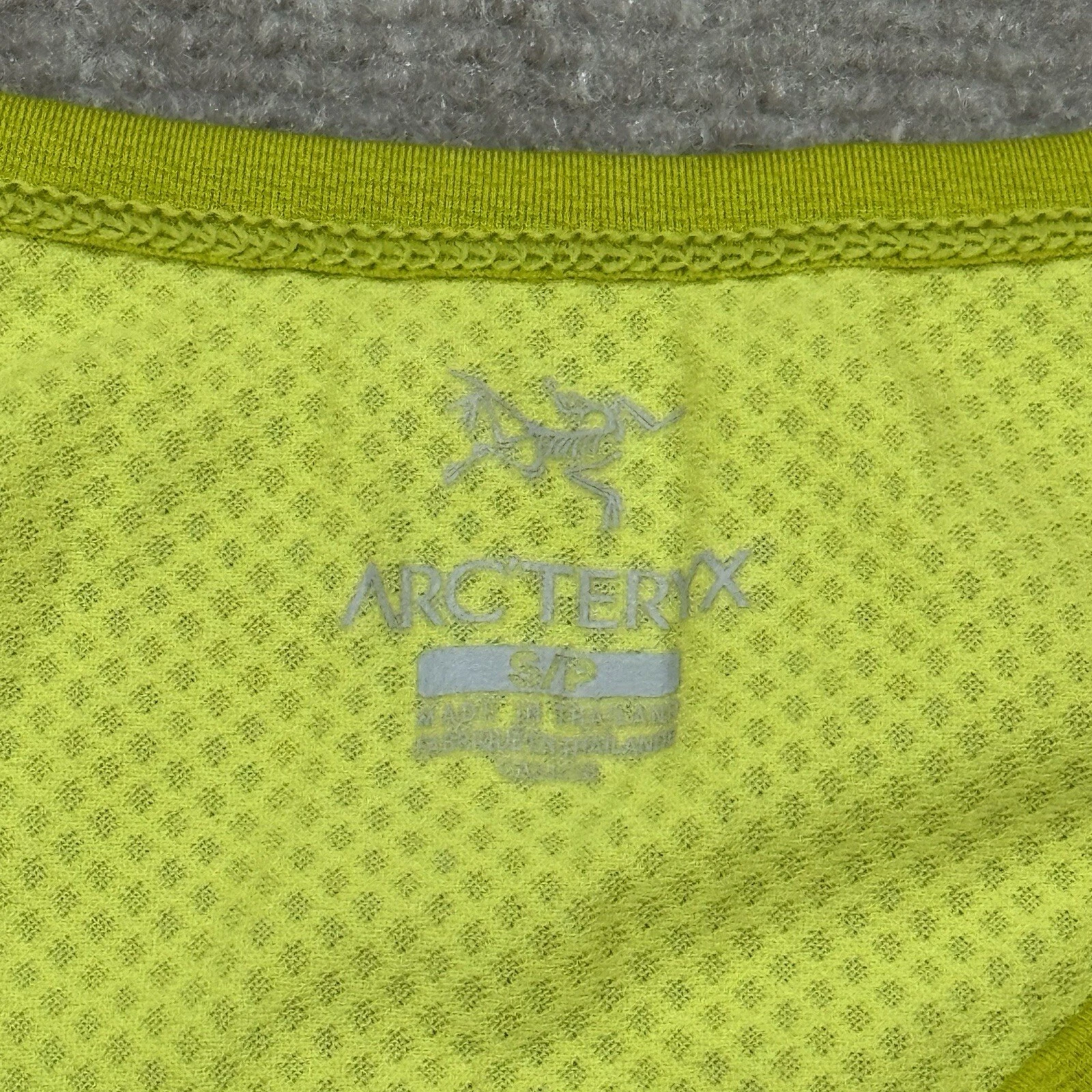 arcteryx v neck activewear short sleeve shirt