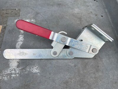 De-sta-co P/N: 267 Open Bar, Flanged Base, Verticle HLD Down Clamps