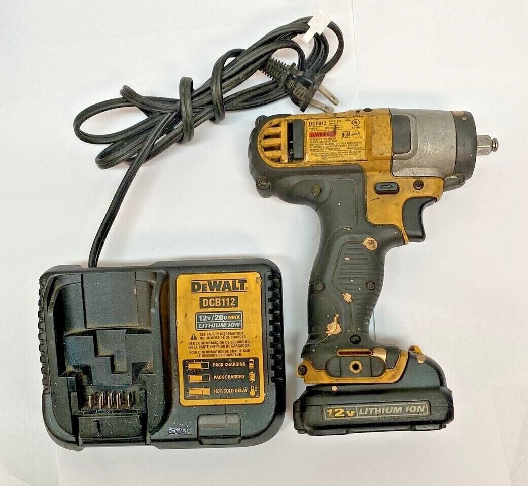 Dewalt Dcf813s2 12v Max Cordless Lithium-ion 3/8 Impact Wrench