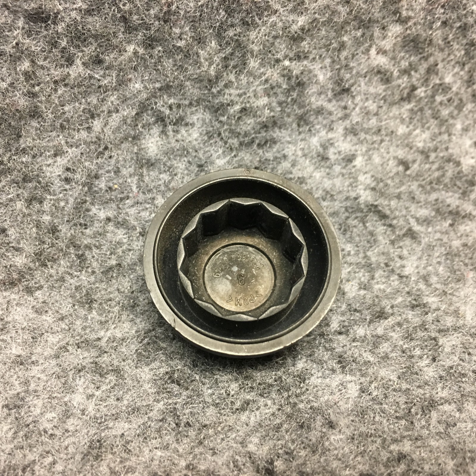 20052009 Chevy Uplander Windshield Wiper Arm Mounting Nut Cover Black