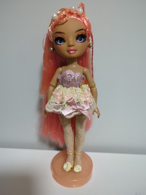 Rainbow High Simone Summers Restyle