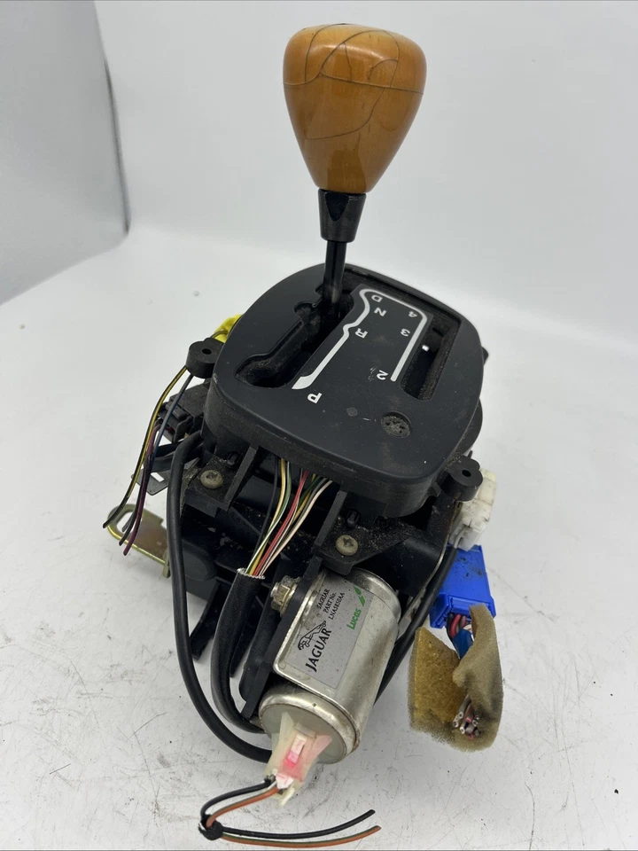 🔥1997-03 Jaguar X100 XK8 XJ8 Automatic Transmission Gear Shifter Mechanism OEM - Image 2 of 4