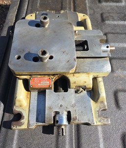 Dumore Versa Mill X Y Feed Table Cross Slide 32-111 Base Milling Lathe Tool