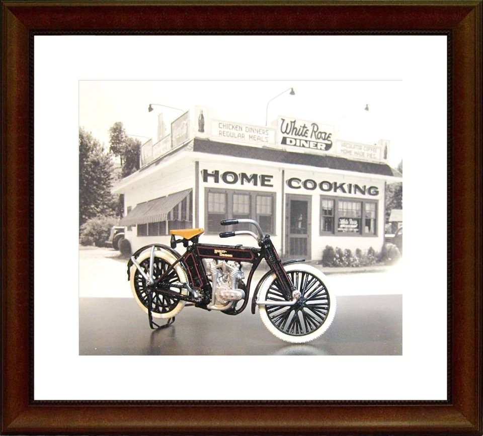 Franklin Mint 1/24 Harley Davidson V-Twin 1909 Motorcycle Rare OOP - Image 4 of 4