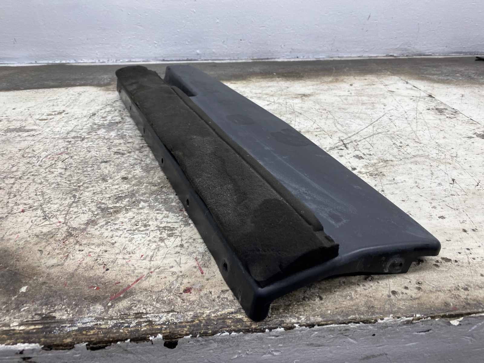 2010-2020 BENTLEY MULSANNE OEM FRONT LOWER BUMPER SHIELD GUARD PANEL 340121674