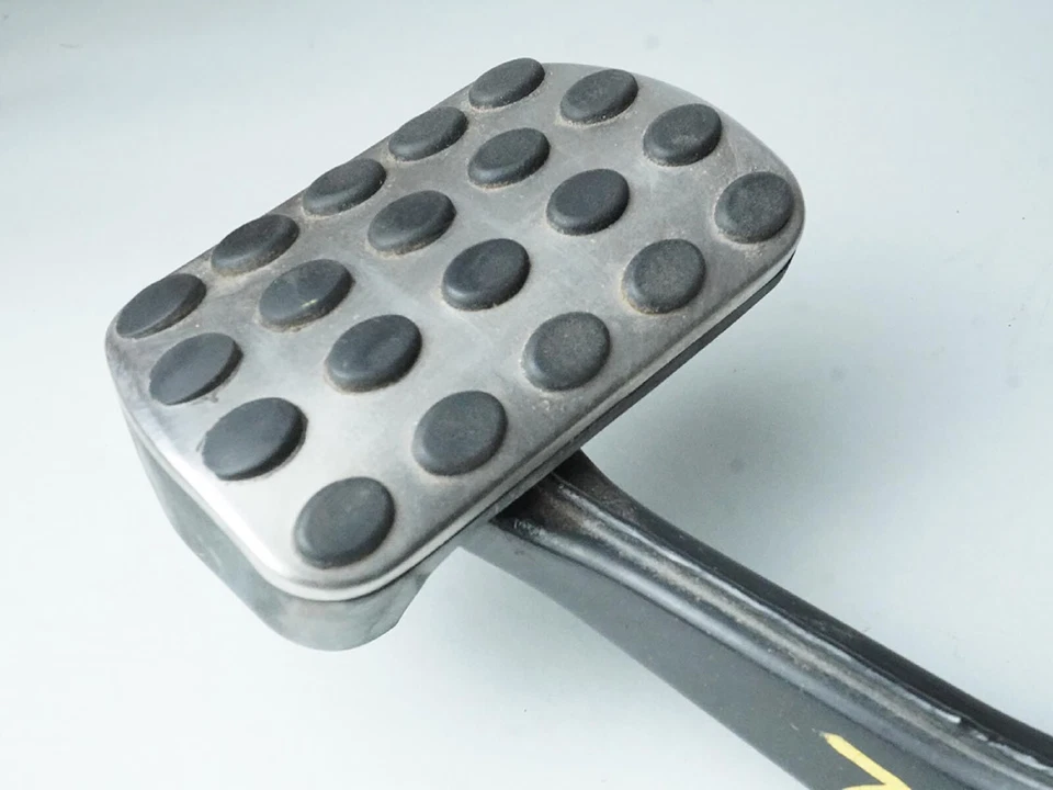 Mercedes Benz Clase Sl R230 Sl500 Amg 2003-2008 parada de pedal de freno de estacionamiento OEM Foto 3 de 4