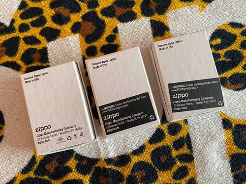 Supreme SS21 Emilio Pucci Zippo Lighters set - Dusty pink - Black - Blue - Foto 4 di 5