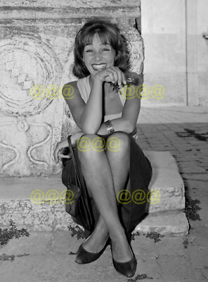 Foto - Emmanuelle Riva Candid Portrait, 50er Jahre
