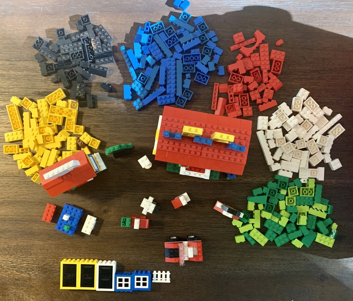 Lego 5482 House Hotel Boat Animals Jeep Etc Building Set W