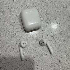 Apple AirPods 1st Generation A106 With Charging Case And Protective Floral Case