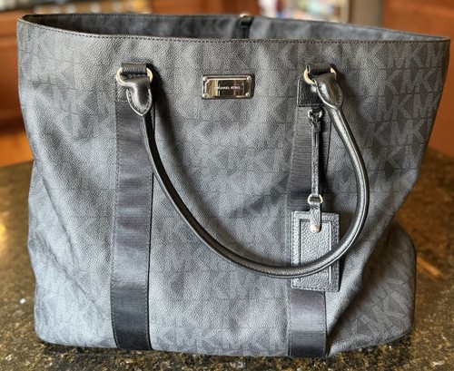 Michael Kors Jet Set Travel Signature Tote Black