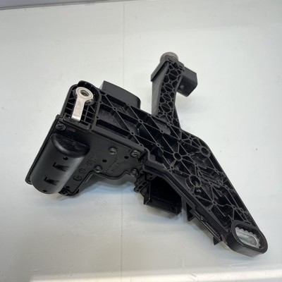 12-16 BMW 328i F30 External Ignition Distributor Control Module  