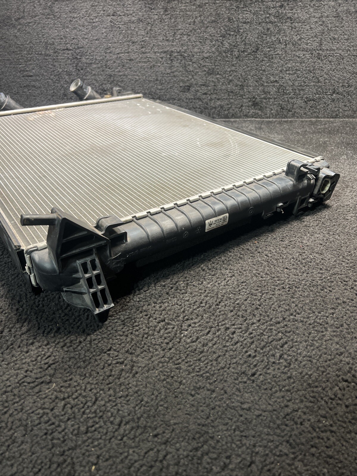 2017 Maserati Levante Engine Cooling Radiator OEM 16478746