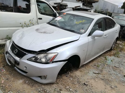 Lexus IS250 GSE20 Sedan Left Front Window Reg/Motor 11/2005-06/2013 - Picture 4 of 6