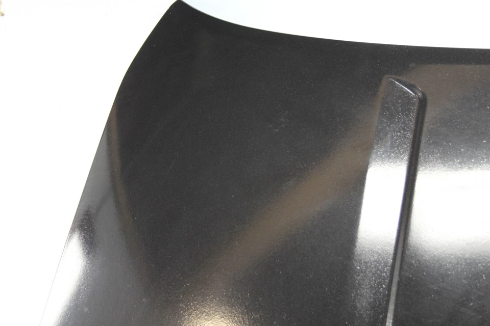 2003-2006 Nissan 350z Hood OEM **ROUGH SHAPE** FR6 - Image 4 of 4