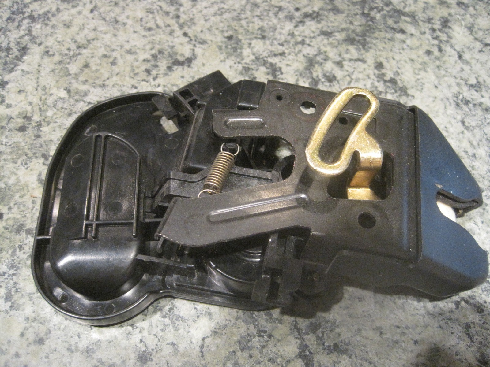 200307 HONDA ACCORD TRUNK LATCH POWER AND HAND RELEASE REAR ACTUATOR