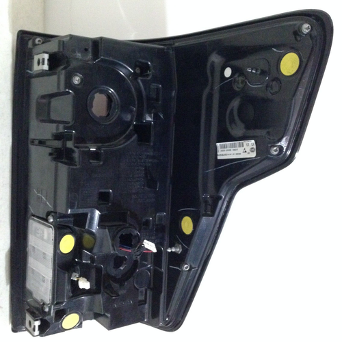 2020-2024 Nissan Titan XD/PRO/Platinum Left DRIVER Side Tail Light OEM Perfect - Picture 4 of 12