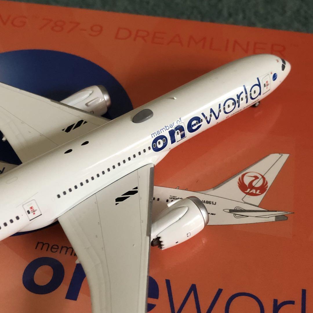 JAL Boeing 787-9 Dreamliner JA861J Oneworld NG Model 1:400 JAL Boeing 787-9 Dreamliner JA861J Oneworld NG Model 1:400
