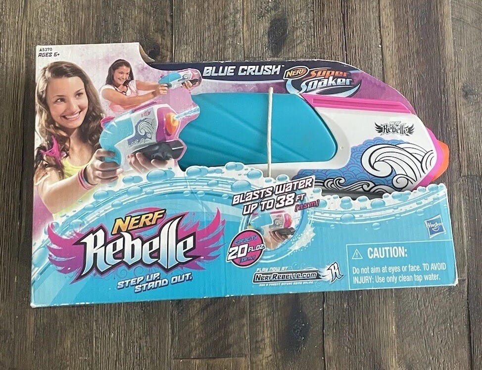 *New* 2013 Hasbro Nerf Rebelle Super Soaker Blue Crush Water