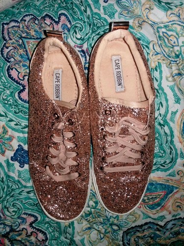 Cape Robbin Arctic-2 Lace Up Sneakers 
