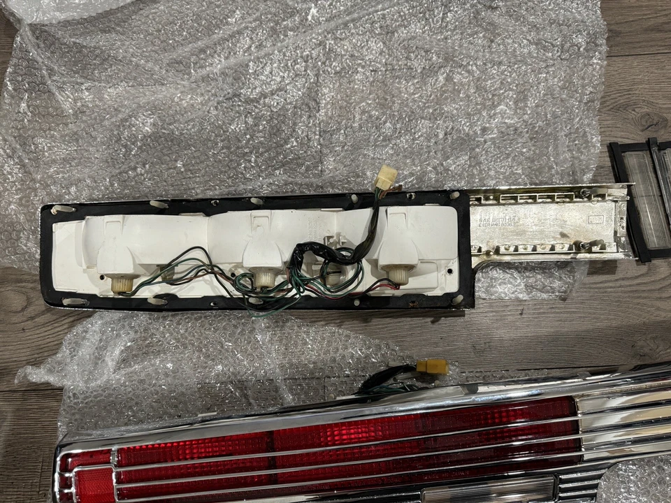 Luces traseras Datsun 510 Bluebird J-Spec 68-73 SSS Foto 2 de 4