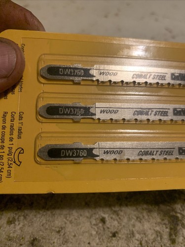 DEWALT Jeu de lames de scie sauteuse 3 pièces 4 pouces 10TPI tige en T bois DW3760 - Photo 5/7