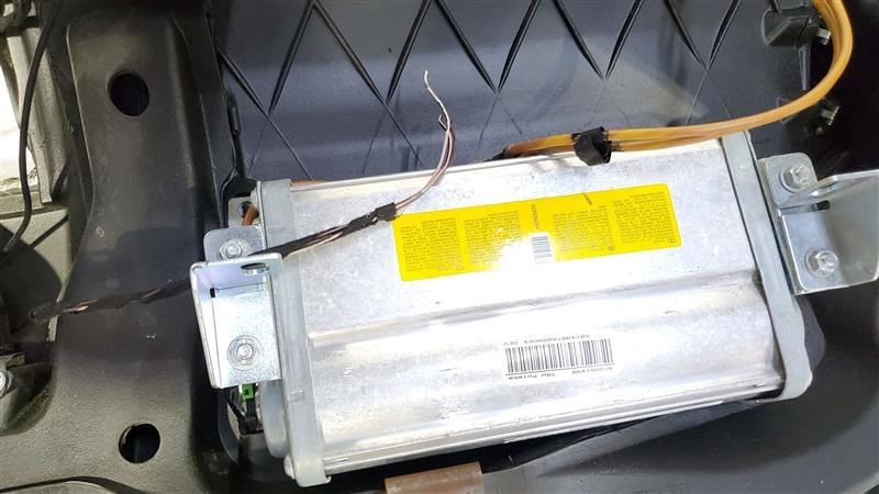 Maserati Quattroporte 2007-2007 Dashboard panel Black