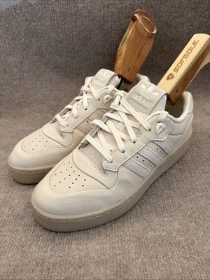 NWOT Adidas Rivalry Mens Size 8.5 Low Triple White Shoes FV4432