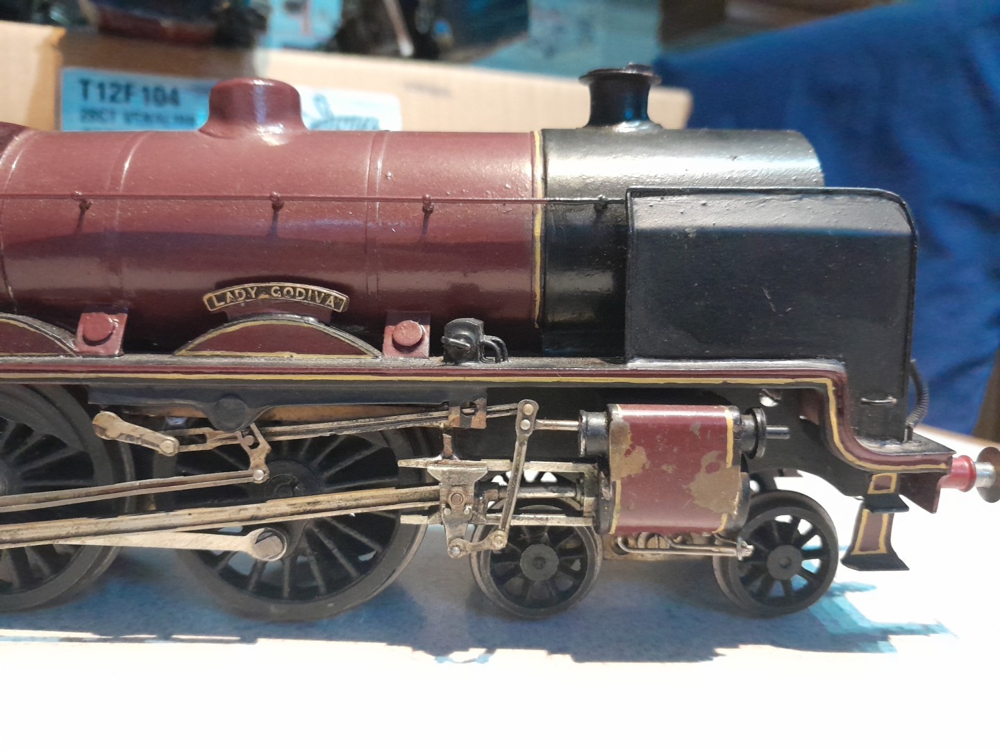 Picture 3 of 18