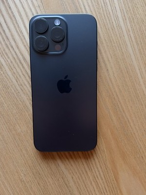 Apple iPhone 15 Pro Max - 512FB - Entsperrt - Top Zustand