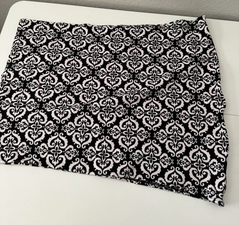 Portabebés Petunia Pickle Bottom Sojourn "Frolicking in Fez" Talla Grande Foto 2 de 3