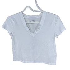 Universal Thread Women’s XS 100% Cotton White V Neck Tee Cropped T Shirt