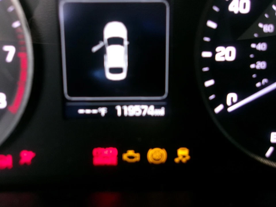 二手前左门窗调节器 前部 适合:2017 现代索纳塔 电动 V — 第 3/4 张图片