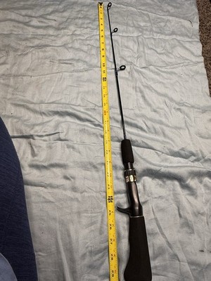 NEW SPH-16 30  Short Casting Ice Fishing Rod One Piece Trigger Grip