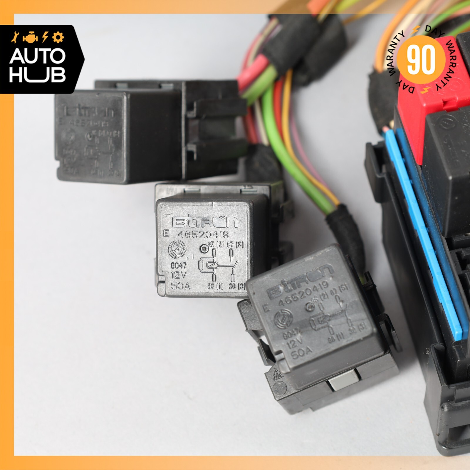 05-07 Maserati Quattroporte M139 F1 Front Engine Bay Fuse Box 224065 OEM