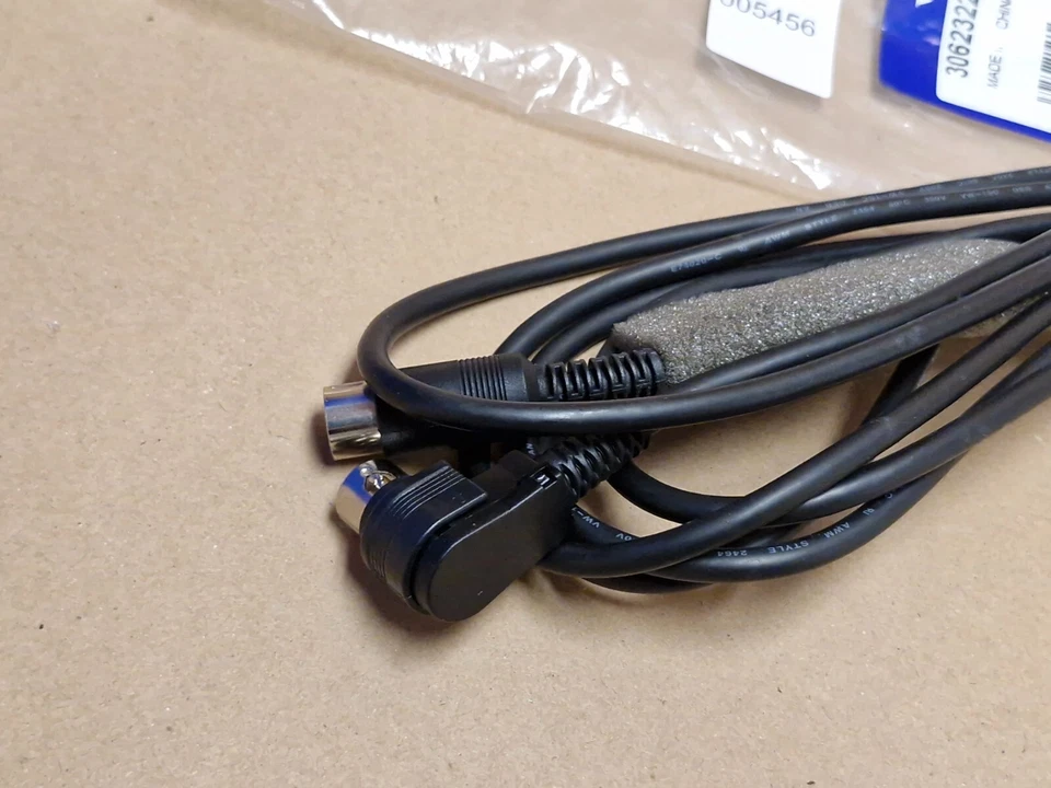 Volvo V40 Antenna Cable 2002-2004 30623223 Genuine NEW OEM Black Quality - Image 4 of 4